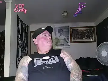 Stripchat Best live sex cam show of KINKYBLUEYES69