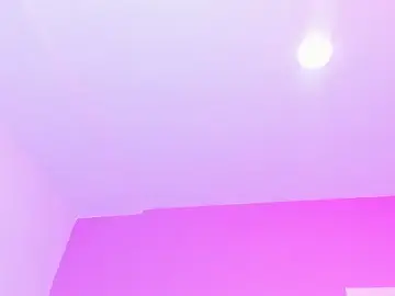 Stripchat Free Porn Cam of caroline_bigboobs1