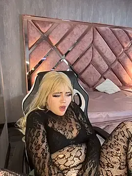 Stripchat Live Sex of lya_nekko_