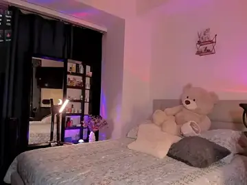 Stripchat Watch Live Sex Cams of miia_jhones16