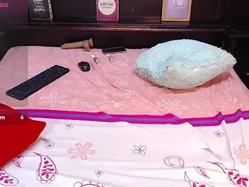 Stripchat Live Porn of ShannySweett