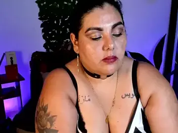 Stripchat Live Porn of AndreaKinky