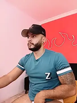 Stripchat Live Sex Cam of Mike_savage3
