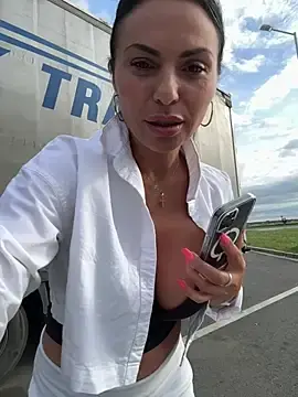 Stripchat Sex Cam of KimKelly13