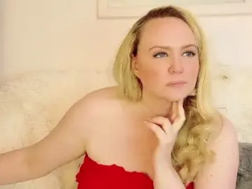Stripchat Live Sex Cam of Sarah4you