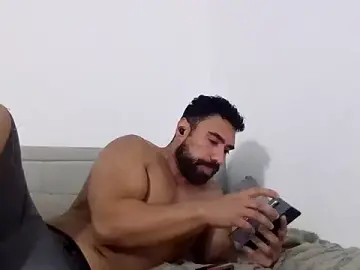 Stripchat Live Sex Cam of GymKing99