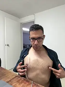 Stripchat Watch Live Sex Cams of AdrianGarcia89