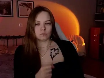 Stripchat Sex Cam of doll_lol_