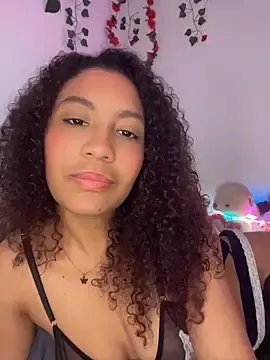 Stripchat Watch Live Sex Cams of Daphnne_Curly