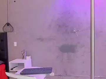 Stripchat Free Porn Cam of zam_noir