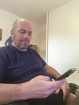 Stripchat Free Porn Cam of veryverybigdick45