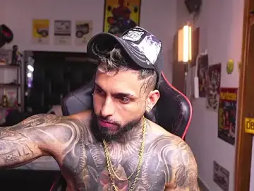 Stripchat Live Porn of logan_hugh8