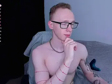 Stripchat Nude Webcam of Alex_silent