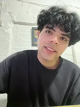 Stripchat Watch Live Sex Cams of Axel-Mejia