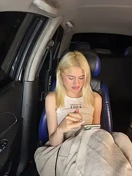 Stripchat Live Sex Cam of Lia_fire