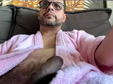 Stripchat Free Porn Cam of rickmenez