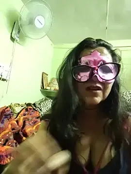 Stripchat Adult Webcam of LOVE__RANI