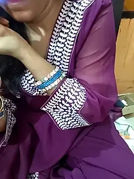 Stripchat Live Sex Cam of O_My_GoodnesS