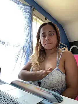 Stripchat Watch Live Sex Cams of Jinxy_merlou