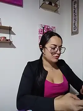Stripchat Best Webcam of Lesly_10-