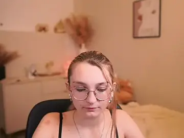Stripchat Live Sex Cam of Sophielux18