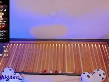 Stripchat Live Sex Cam of LilyyBigAss
