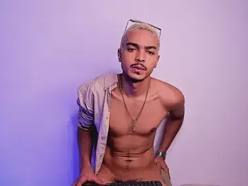 Stripchat Sex Cam of axelstone1