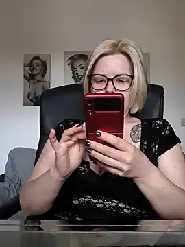 Stripchat Live Sex Cam of Ladykaos