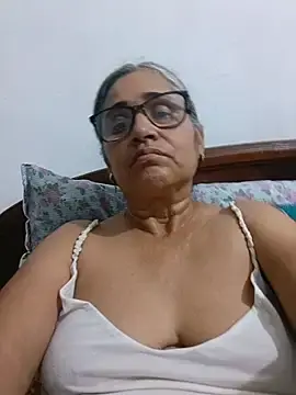 Stripchat Best Webcam of _candi