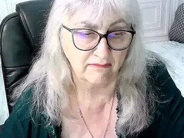 Stripchat Nude Webcam of LolkaAlyss