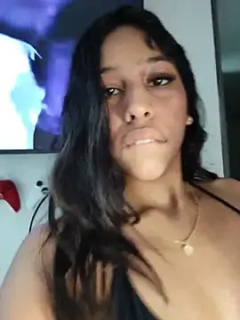 Stripchat Adult Webcam of candylatina21
