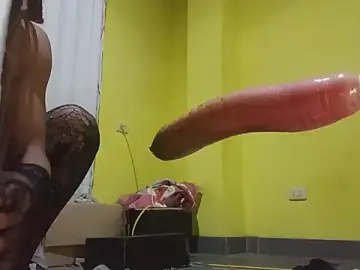 Stripchat Adult Webcams of Canelasexo82