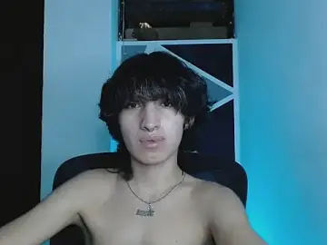 Stripchat Free Porn Cam of littlextreme