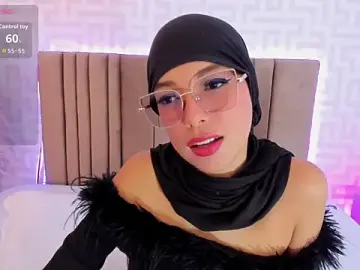 Stripchat Free Live Porn of naishaa_