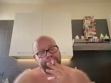 Stripchat Free Live Porn of theitalianbear