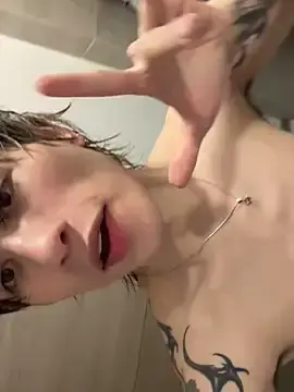 Stripchat Live Sex Cam of liamelf