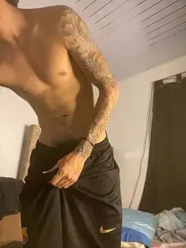Stripchat Nude Webcam of Kriss_Edwards
