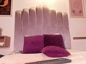 Stripchat Best live sex cam show of sky_caroline