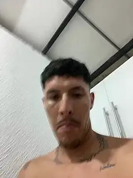 Stripchat Live Sex Cam of ALEXXXTREM69