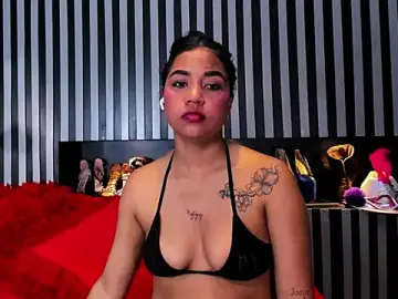 Stripchat Live Sex Cam of MiaWolton