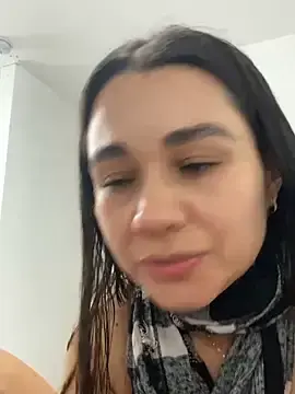 Stripchat Sex Cam of saray_mendozaa