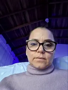 Stripchat Free Porn Cam of MariaPau_83