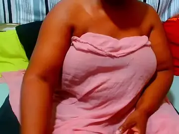 Stripchat Sex Cam of AfricanBigAssxx98