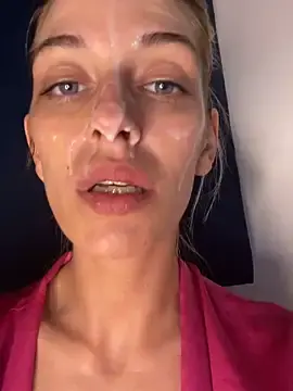 Stripchat Live Sex Cam of Bellalolahot