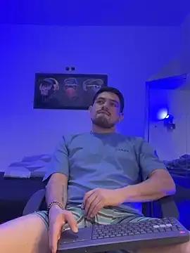 Stripchat Nude Webcam of williamsmiiths16