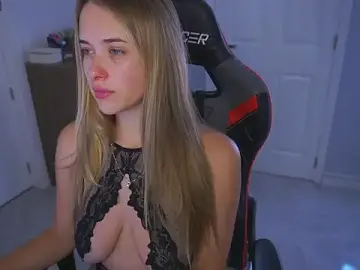 Stripchat Best Webcam of DanikaDillan