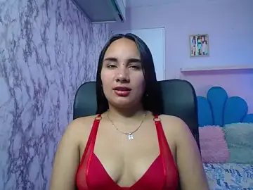 Stripchat Sex Cam of Maylin_horny19