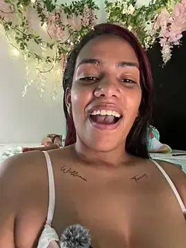 Stripchat Watch Live Sex Cams of ArielleMillerr-