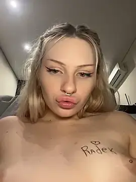 Stripchat Adult Video Chat of DayaFoxy