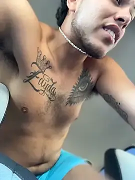 Stripchat Live Sex of StrokingDaddy4